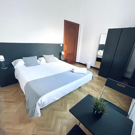 Ibiza Habitaciones Madrid Exterior photo