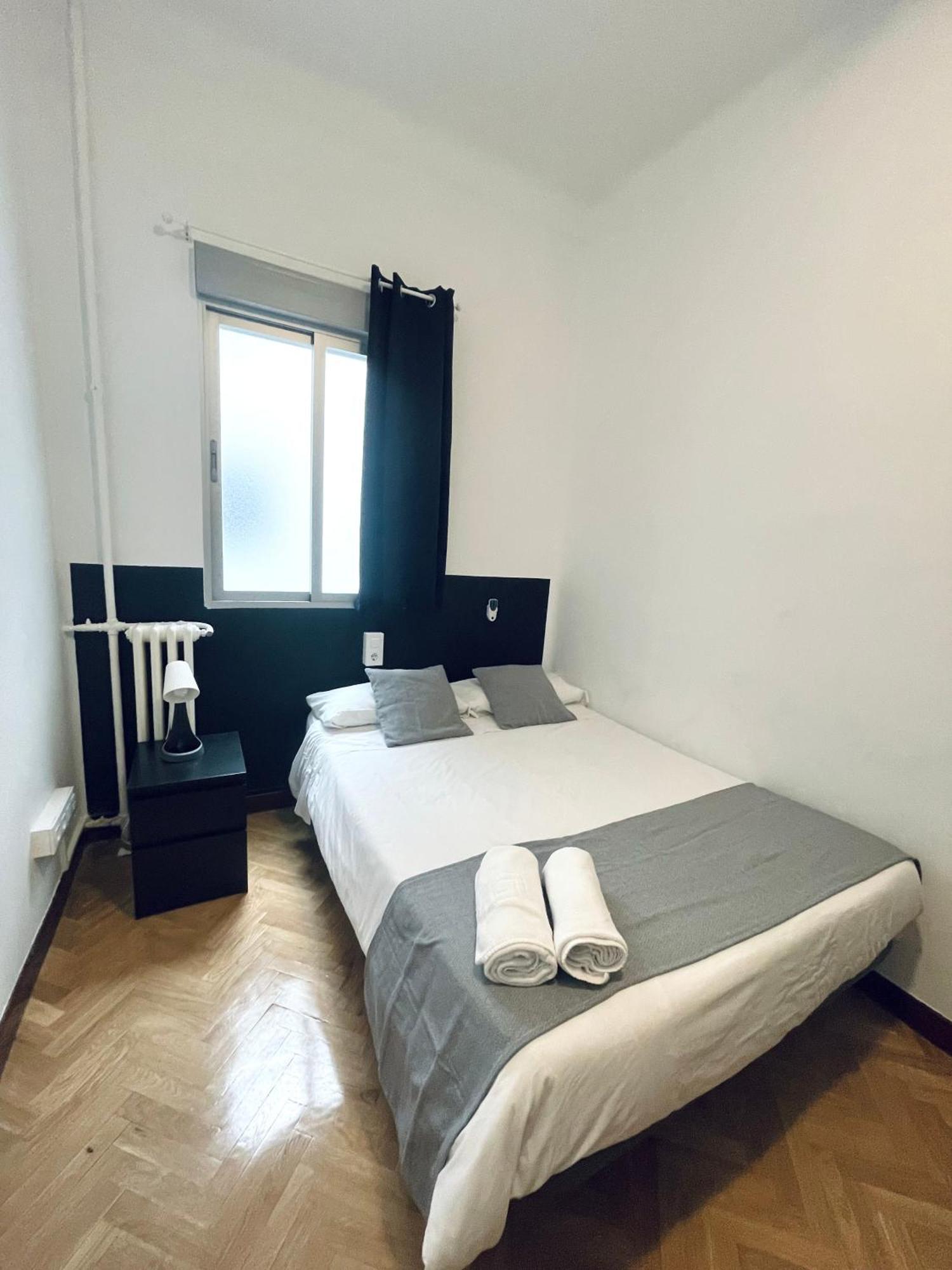 Ibiza Habitaciones Madrid Exterior photo