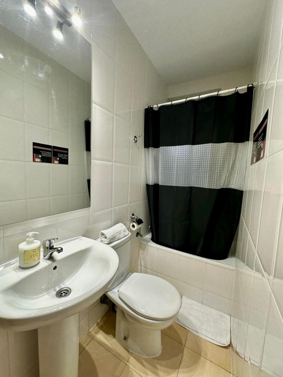 Ibiza Habitaciones Madrid Exterior photo